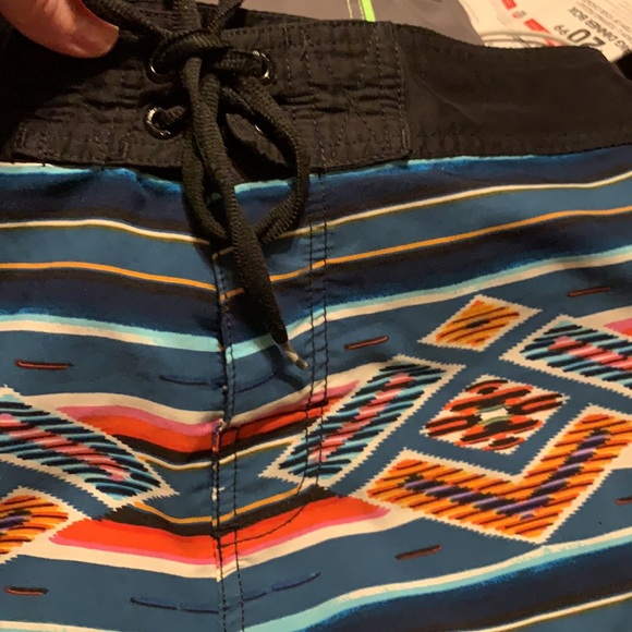 Body Glove Voodoo Aztec Print board shorts - Picture 12 of 12